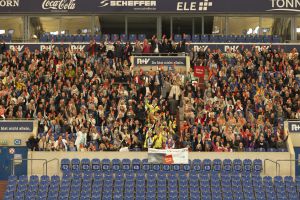 Protestaktion Patientenversorgung im Abstiegskampf!! Totale auf der Tribüne