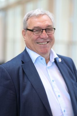Dr. Christian Öttl